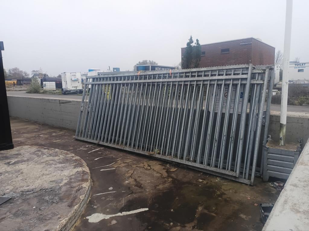 Dubbelen draai poort 2x 5 meter hek  spijlen poorten heras, Ophalen, Met poort, Spijlenhekwerk, Zo goed als nieuw