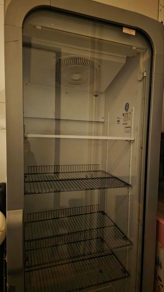 Koelkast - Vrijstaand Model gratis op te halen, Witgoed en Apparatuur, Vriezers en Diepvrieskisten, Gebruikt, Minder dan 60 cm