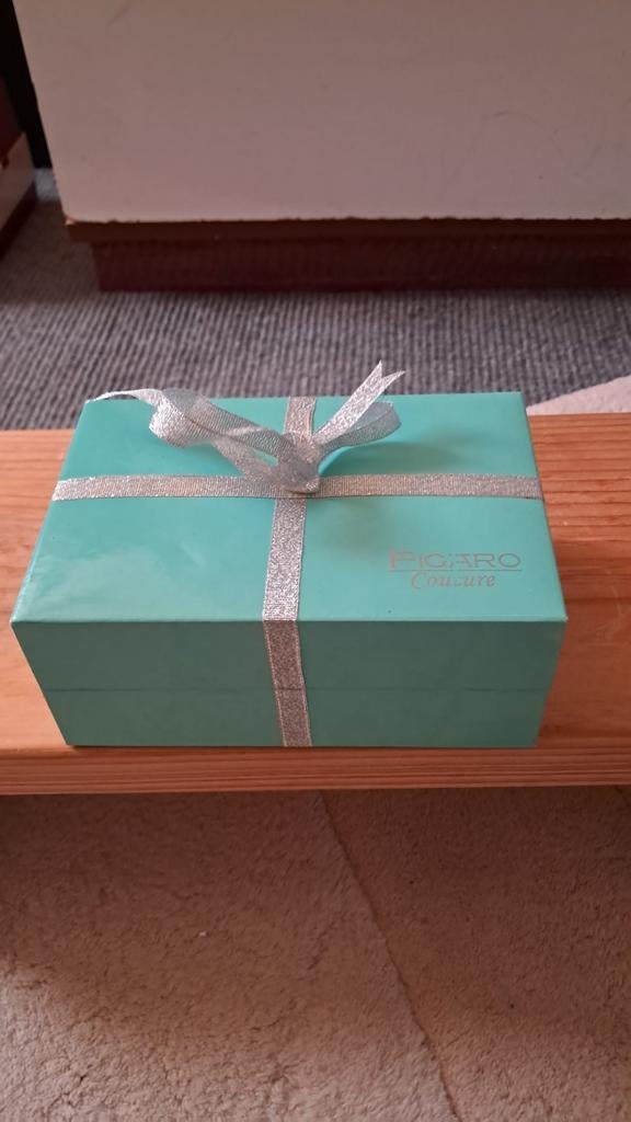 FIGARO couture compleet, Ophalen