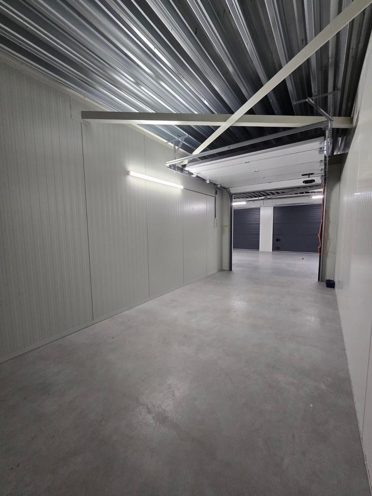 Te huur: Ruime garagebox langs de A12 tussen Den Haag&Gouda, Auto diversen, Autostallingen en Garages