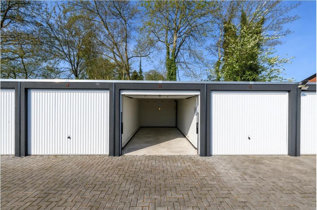 Multifunctionele ruime Garageboxen toplocatie in Drachten!, Friesland