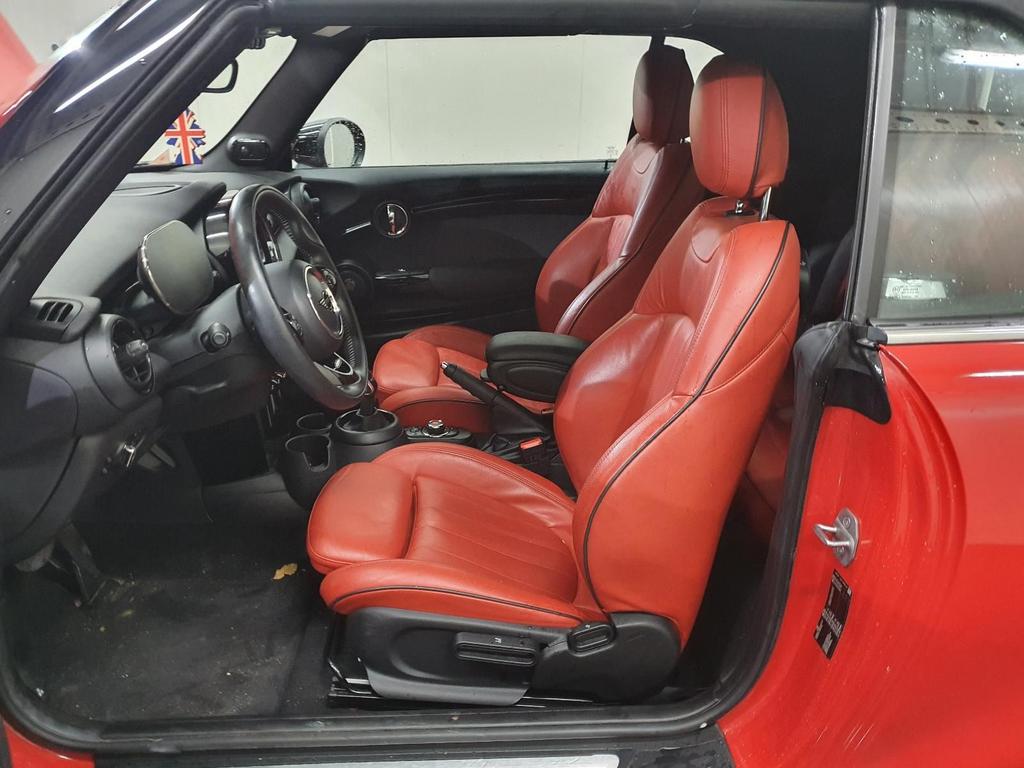 Mini Cabrio F57 Rood leder sport interieur 2020, Auto-onderdelen, Interieur en Bekleding, Ophalen, Gebruikt, -, -