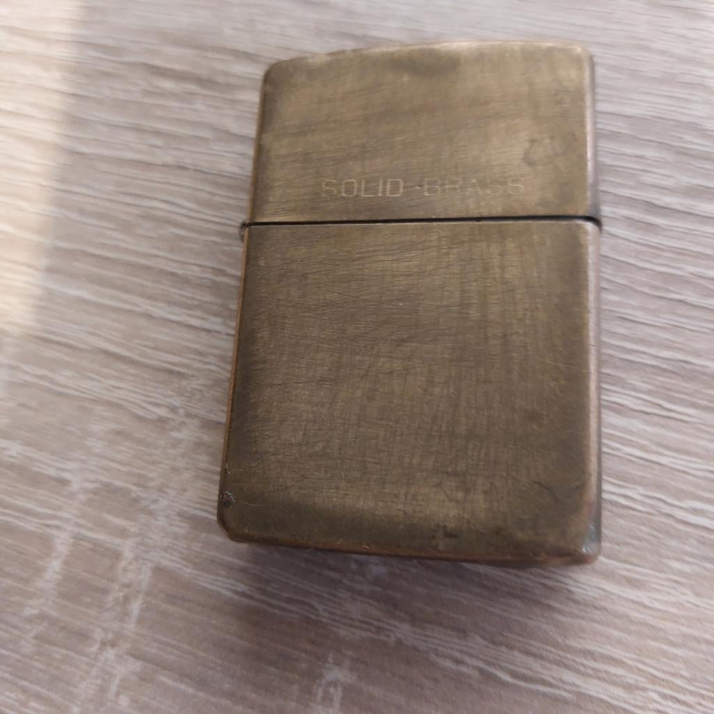 Vintage Zippo Solid Brass 1991, Verzamelen, Rookartikelen, Aanstekers en Luciferdoosjes, Ophalen of Verzenden, Gebruikt, Aansteker