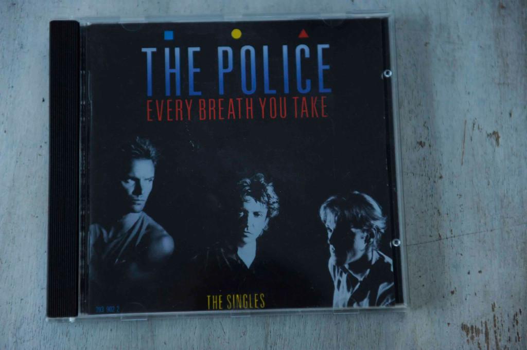 THE POLICE = THE SINGLES = EVERY BREATH YOU TAKE, Verzenden, Zo goed als nieuw