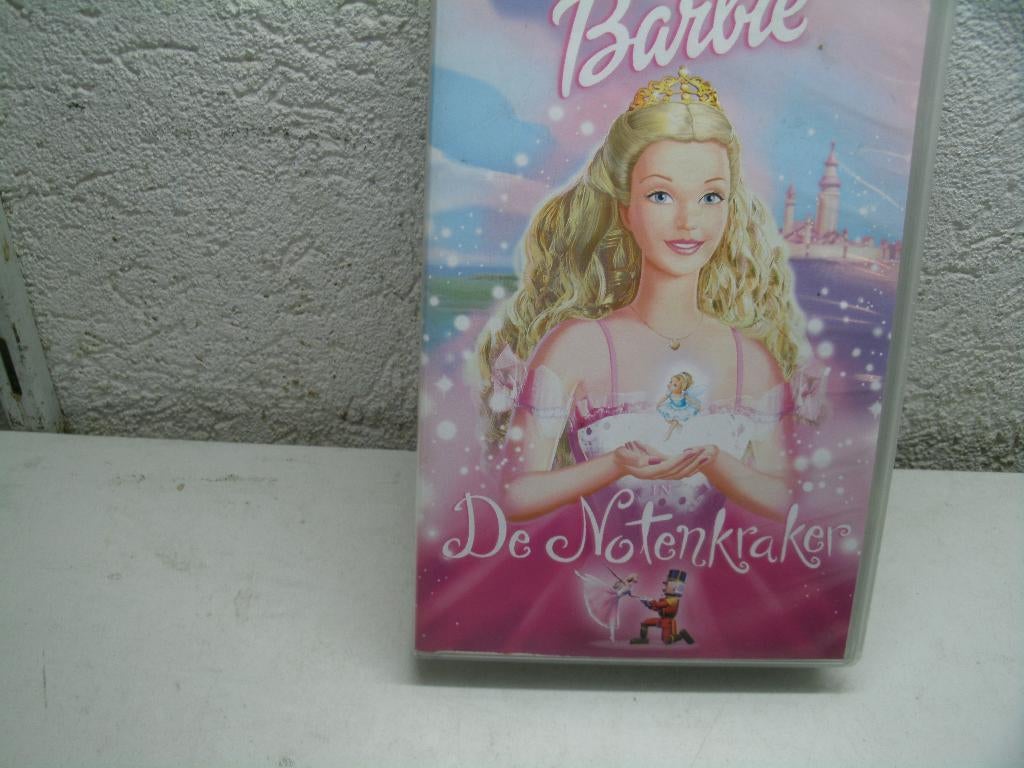 vhs 67a barbie de notenkraker, Alle leeftijden, Ophalen of Verzenden, Zo goed als nieuw