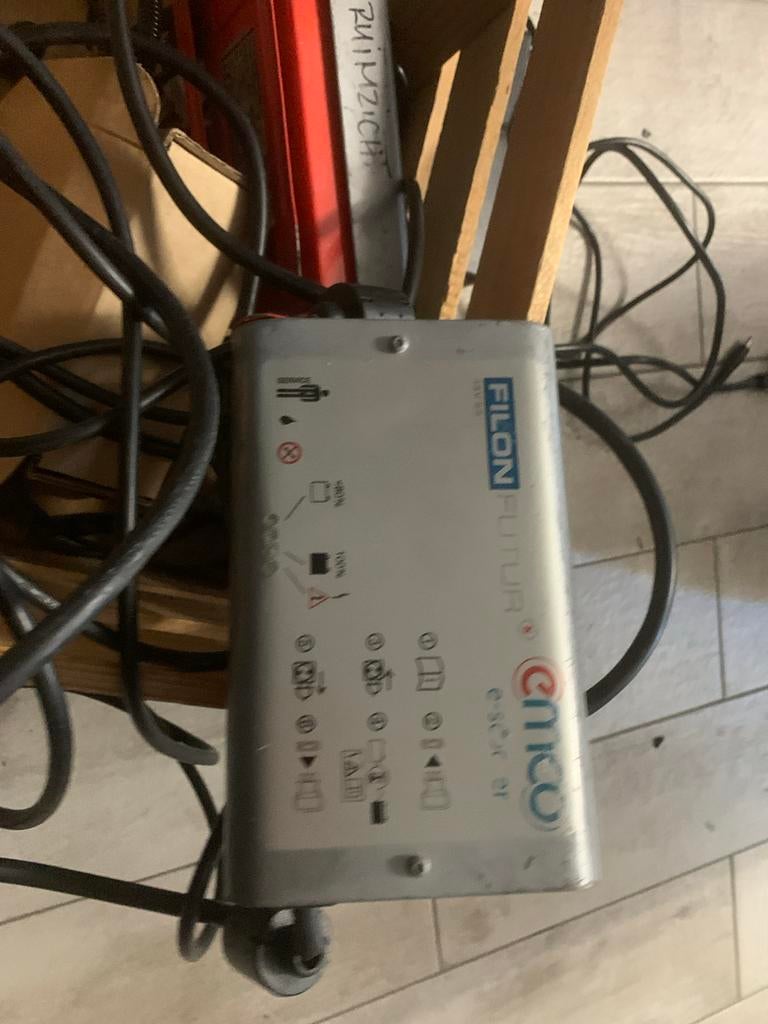 Oplader Emco Novi, Ophalen of Verzenden, Elektrisch, Overige merken