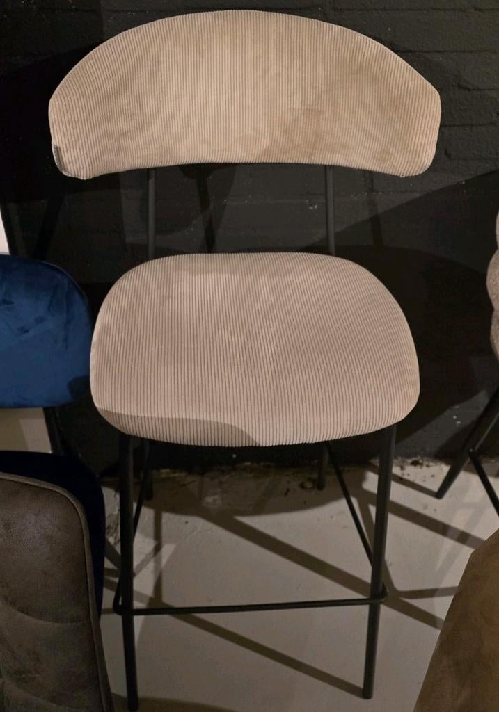 Showroommodel Barkrukken | meerdere soorten en kleuren, 5 krukken of meer, Ophalen, Zo goed als nieuw, 60 tot 90 cm