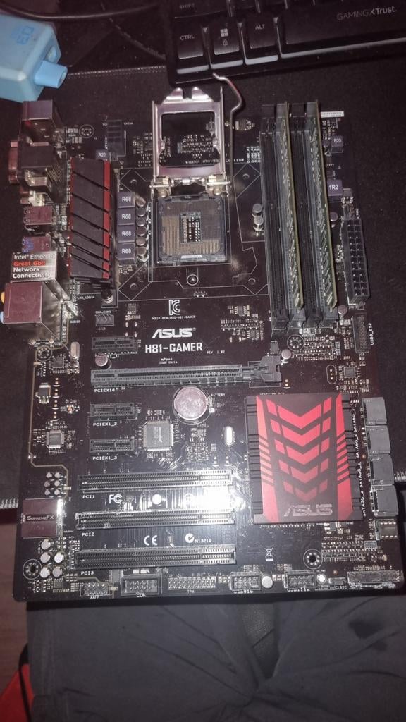 ASUS H81-GAMER Moederbord + Intel Core i5-4570, Computers en Software, Moederborden, Gebruikt, Intel, DDR3, Ophalen