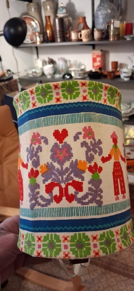 Vintage Zweeds Wandlampje Teakhout Borduurwerk, Gebruikt, Ophalen of Verzenden, Stof, Onbekend