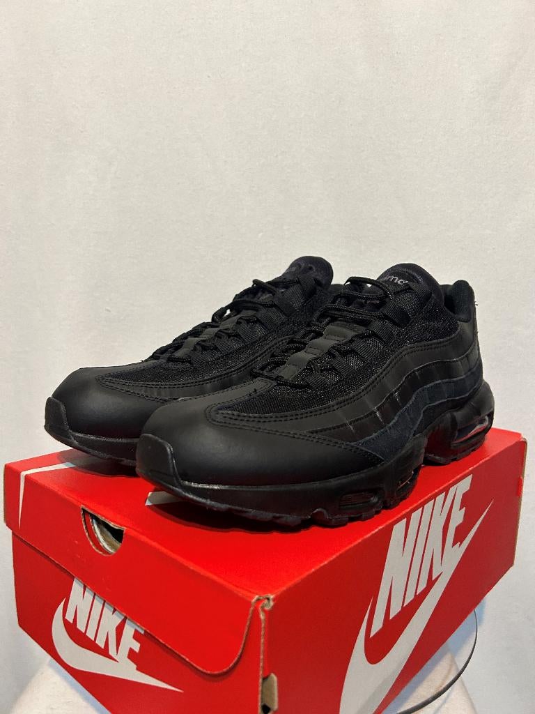 NIEUW IN DOOS! Maat 47,5 - Nike Air Max 95 Triple Black, Verzenden, Zwart, Nike, Nieuw