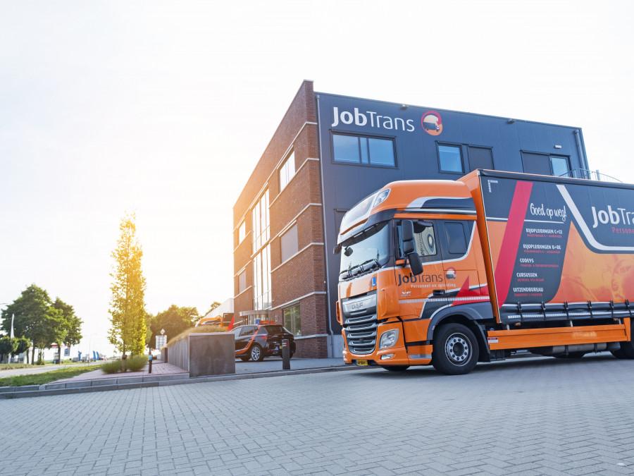 Chauffeur C + CE direct beschikbaar, ook voor spoedritten., Vacatures, 33 - 40 uur, Vanaf 10 jaar, Overige vormen