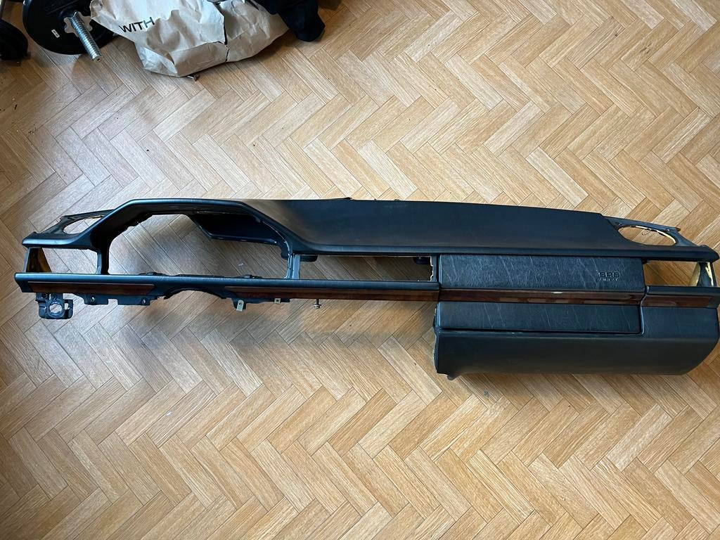 Mercedes W124 Dashboard zwart met airbag wortelhout delen, Auto-onderdelen, Ophalen, Gebruikt, Mercedes-Benz