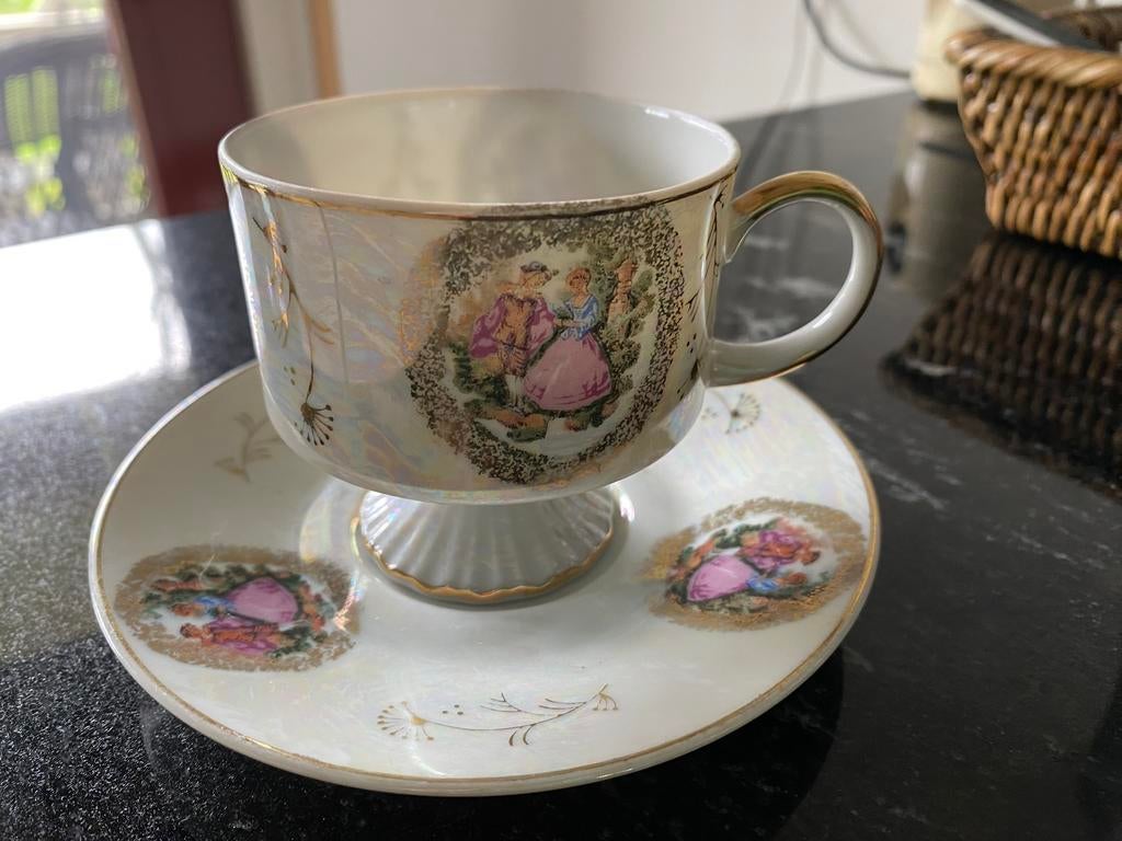 Versailles kop en schotel, Ophalen of Verzenden