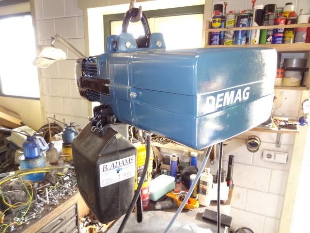 DEMAG kettingtakel DKUN 2500 kraanr. 58, Ophalen, Zo goed als nieuw, Elektrisch