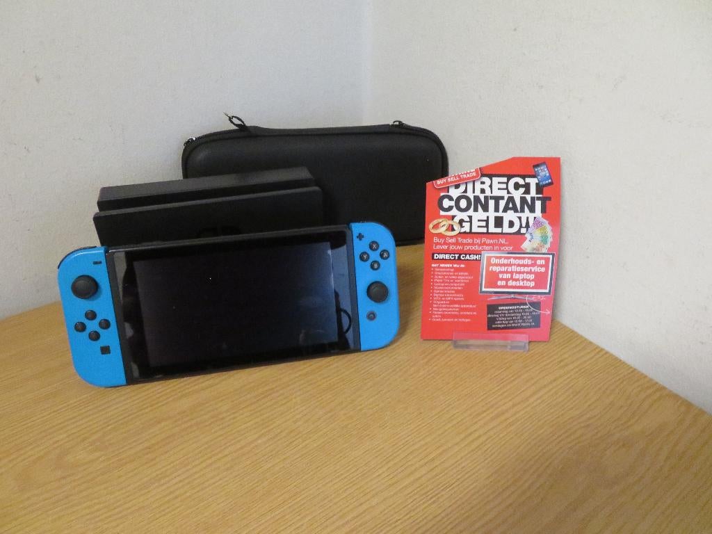 Nintendo Switch Original XAJ7004 | Pawn Eindhoven, Ophalen, Gebruikt, Met 2 controllers, Switch Original