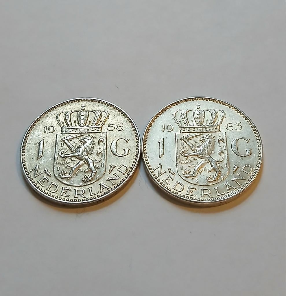 Twee Nederlandse guldens uit 1956 en 1963, Ophalen of Verzenden, Koningin Juliana, 1 gulden, Zilver