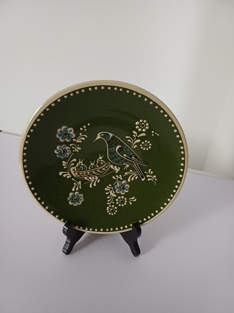 Vintage wandbordje met vogels beschilderd gemerkt, Ophalen of Verzenden