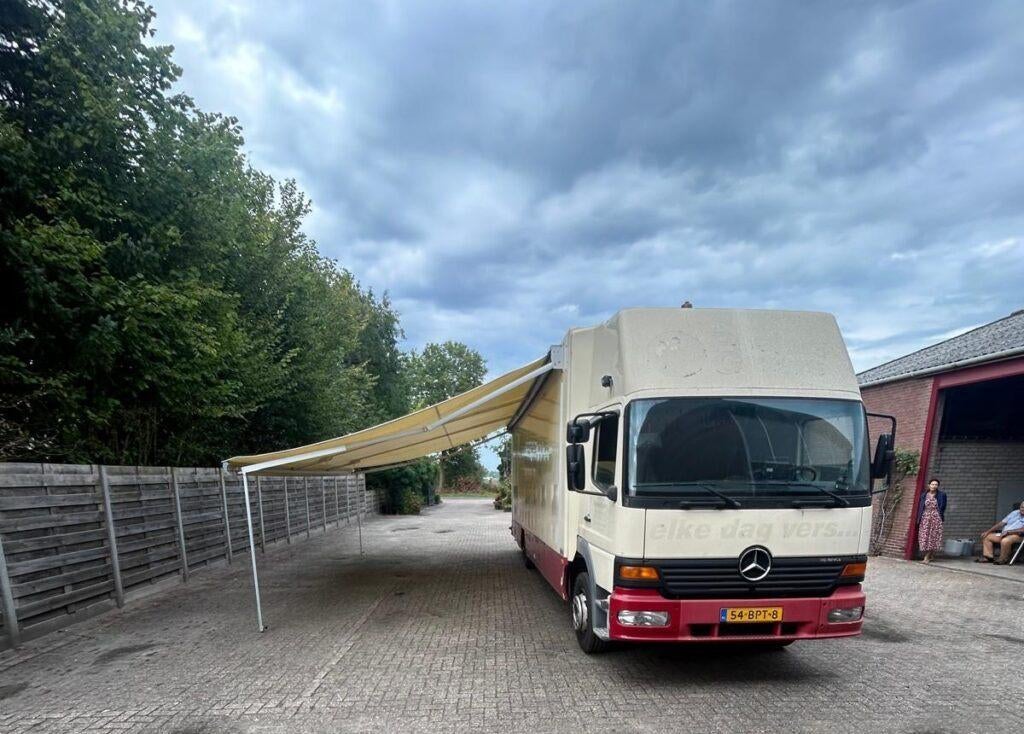 camper, Buscamper of Camperbus, Hagelvast dak, Mercedes-Benz, Particulier