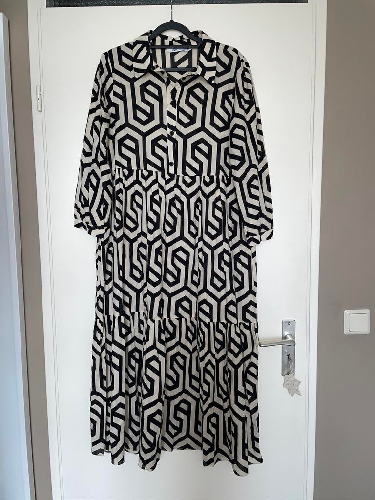 zara dames grafische beige zwart print maxi jurk dress mt L, Kleding | Dames, Zwart, Maat 42/44 (L), Ophalen of Verzenden, Zo goed als nieuw