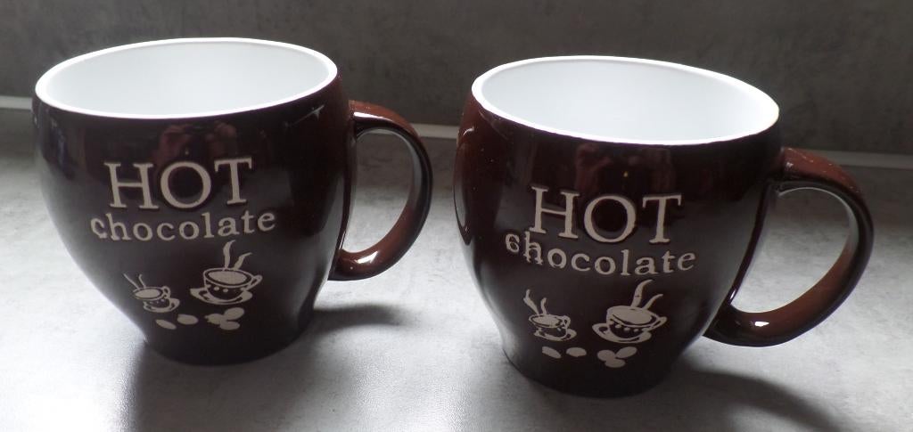 Chocolade mokken 2x, Ophalen of Verzenden, Zo goed als nieuw, Overige stijlen, Kop(pen) en/of Schotel(s)