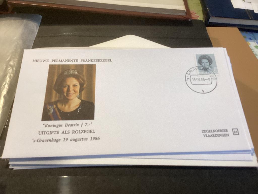 No1059 Beatrix no23 Zegelkoerier Heb van Nederland jaargang, Postzegels en Munten, Postzegels | Eerstedagenveloppen, Ophalen, Onbeschreven