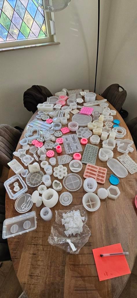 Silicone mallen kaarsen resin porselein gieten, Ophalen of Verzenden, Materiaal