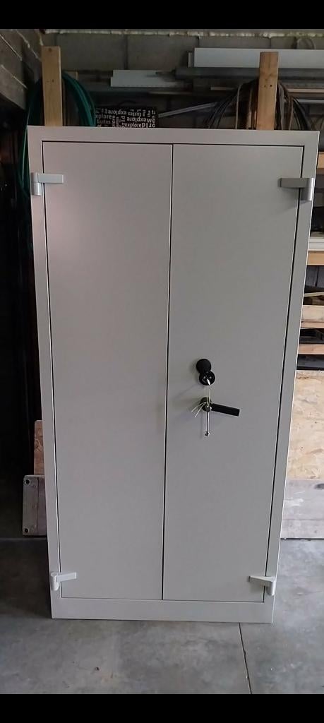 Brandwerende kast kluis, Huis en Inrichting, Brandblussers en Brandkasten, Ophalen, Zo goed als nieuw, Brandkast