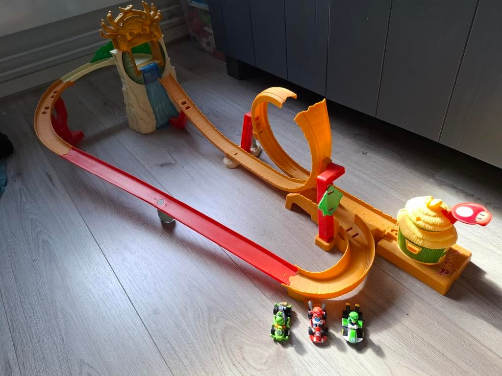 Hot Wheels Racebaan Mario, Luigi, Yoshi, Ophalen, Racebaan, Zo goed als nieuw, Hot Wheels