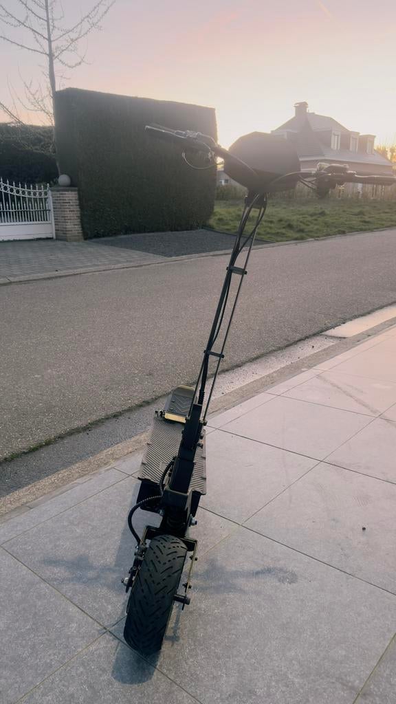 kukirin g4 electric scooter, Fietsen en Brommers, Steps, Ophalen of Verzenden, Zo goed als nieuw, Elektrische step (E-scooter)