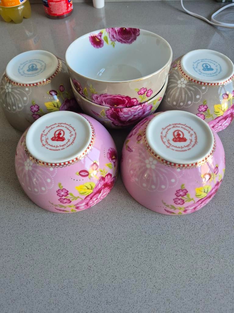 Pip Studio kommen met bloemenprint, Ophalen, Porselein, Overige stijlen, Kom(men)