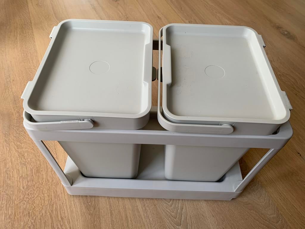 Ikea Hallbar prullenbak systeem voor keukenkastje, Kunststof, Ophalen of Verzenden, Zo goed als nieuw, Minder dan 50 cm