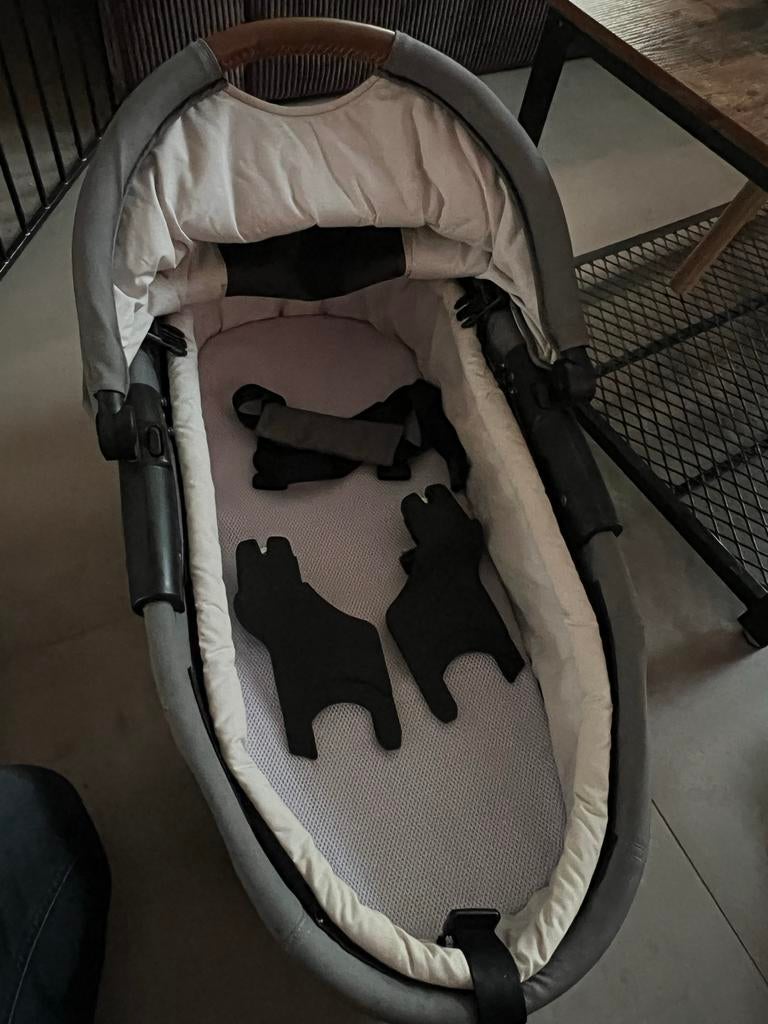 Maxi-Cosi Mutsy reiswieg met adapters en regenhoes, Zo goed als nieuw, Met reiswieg, Mutsy, Ophalen