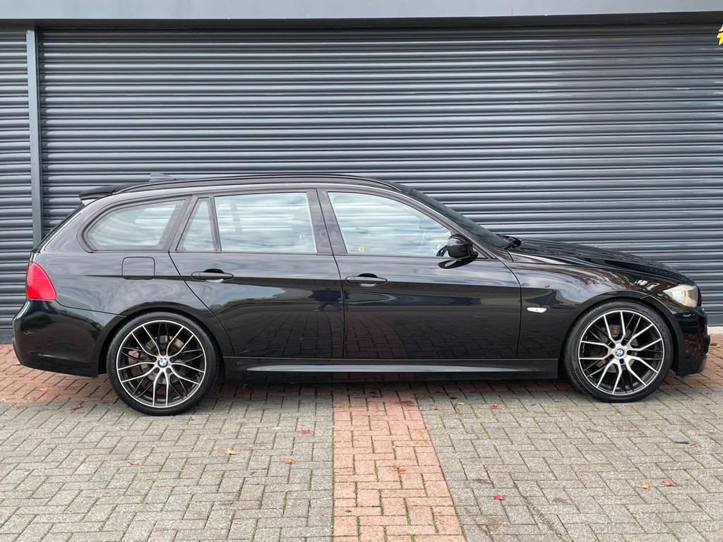 BMW 3-serie Touring 318i M Sport Edition Navi | Pdc | Cruise, Euro 5, Zwart, 4 cilinders, Alcantara