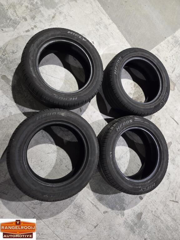 4 keurige Hifly zomerbanden in 215 / 55 / 16, Ophalen, 16 inch, Band(en), Zomerbanden