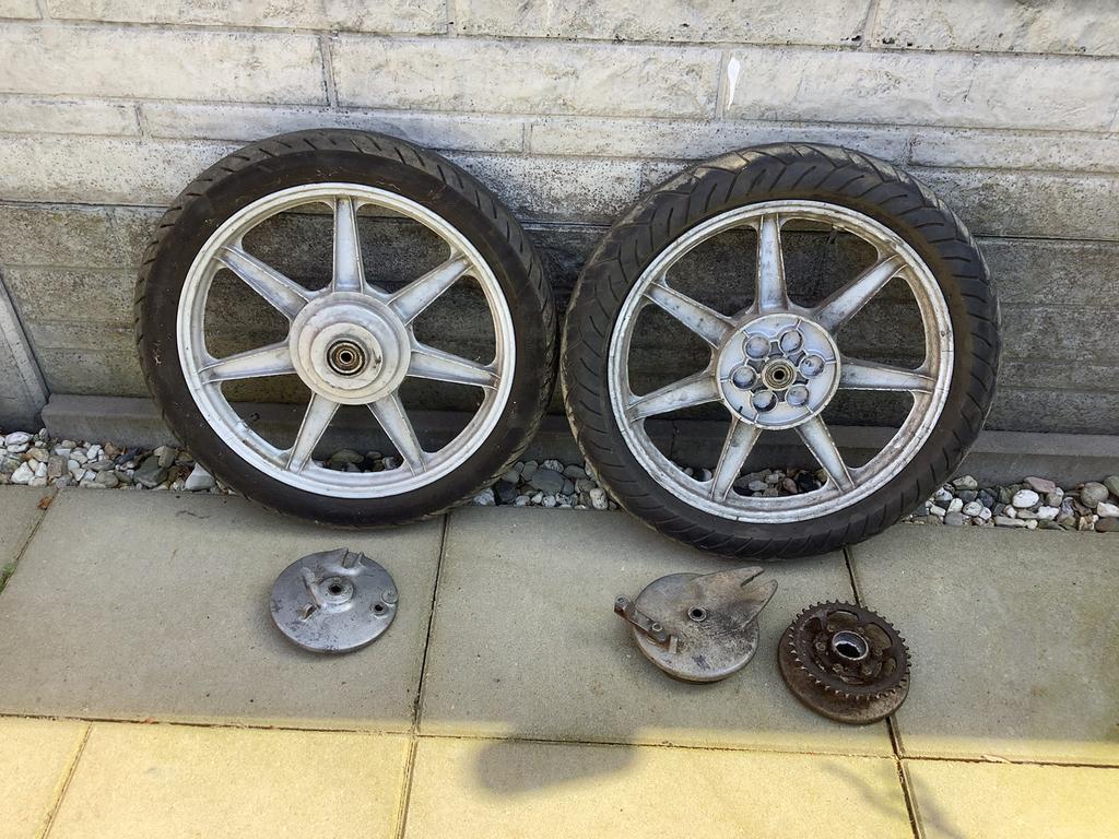 Te koop nette en rechte set zundapp sterwielen origineel., Fietsen en Brommers, Brommeronderdelen | Zundapp, Ophalen of Verzenden