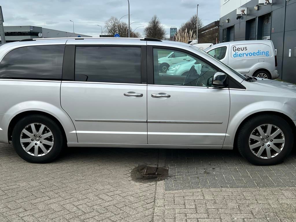 Chrysler Grand Voyager 3.8 I AUT 2008 Grijs, 450 kg, Zwart, Grand Voyager, 7 stoelen