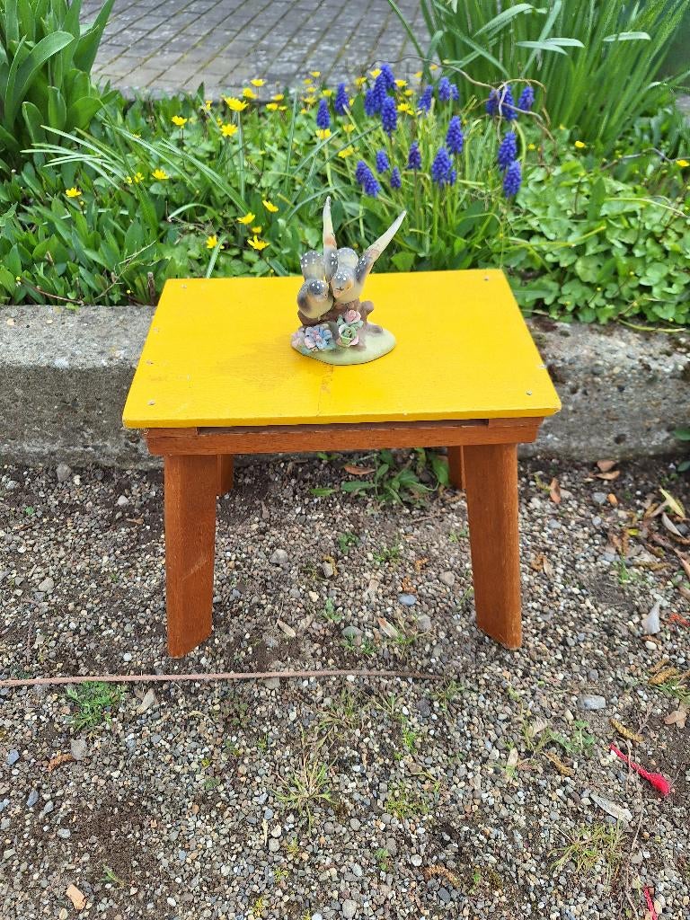 Laag tafeltje, Ophalen