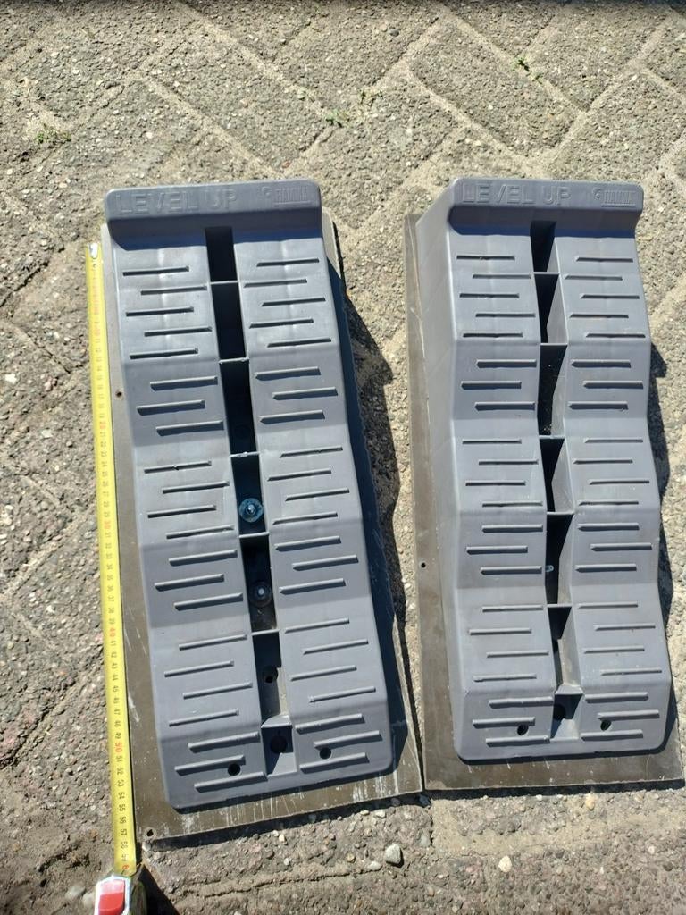 Fiamma oprij blokken met verstevigende plaat, Ophalen of Verzenden