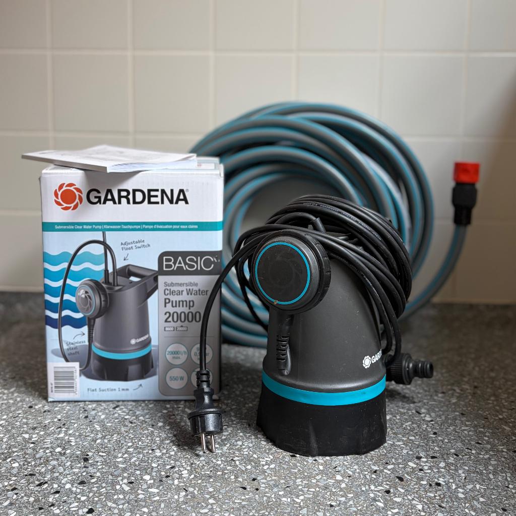 Gardena dompelpomp (2000 BASIC) + aansluitset + slang, Ophalen, Zo goed als nieuw, Elektrisch, Dompelpomp