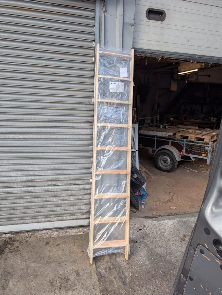 Novoferm vlizotrap met vaste ladder, nieuw, Ophalen