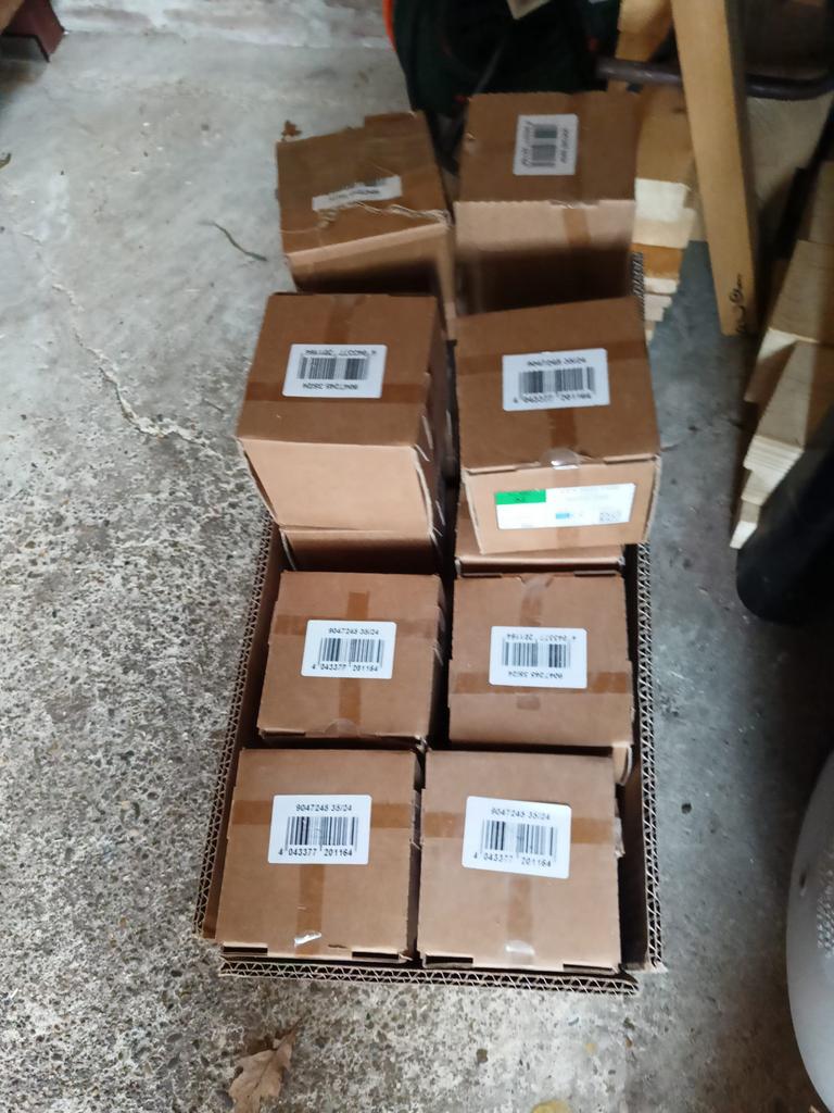 12 doosjes Torx schroeven 4,5 x 35mm RVS, Schroeven, Ophalen of Verzenden, Zo goed als nieuw, Minder dan 50 mm