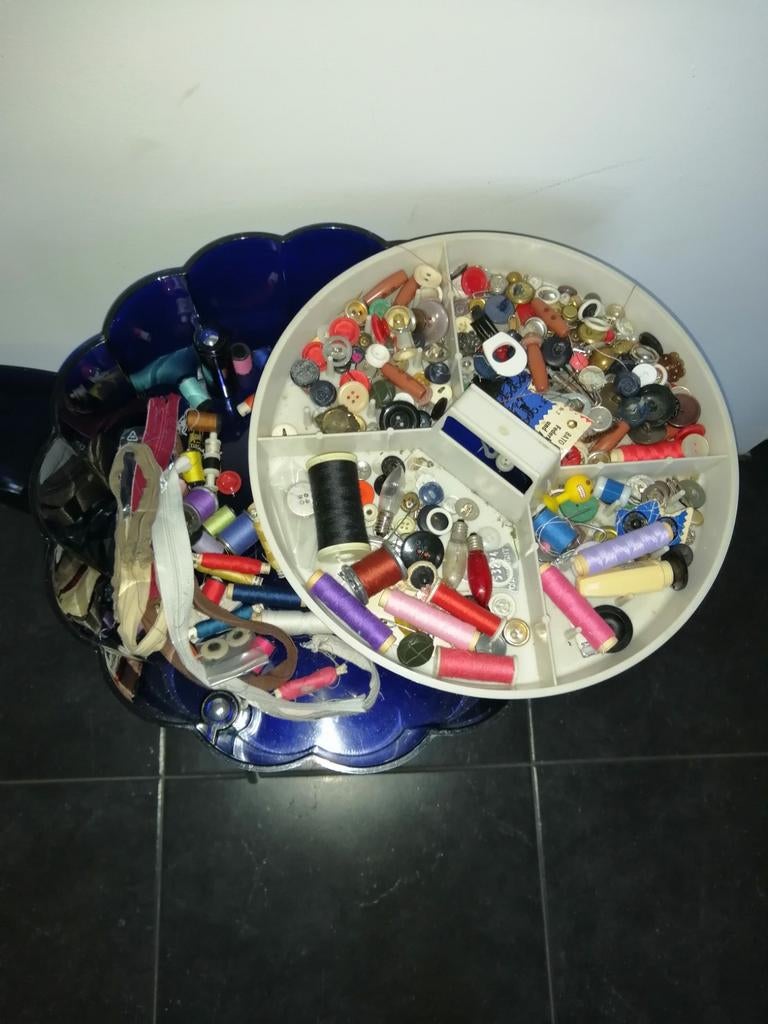 Naaidoos met toebehoren, Ophalen of Verzenden