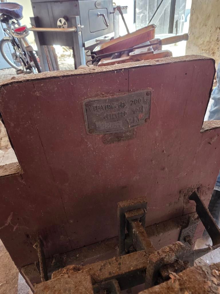 Antieke weegschaal uit 1947 - Max 200 kg, Antiek en Kunst, Antiek | Overige Antiek, Ophalen