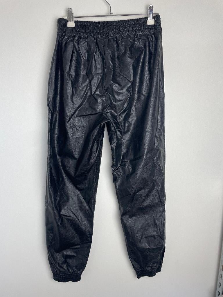 Rinascimento zwarte jogger broek imitatieleer maat S, Maat 38/40 (M), Via Pratese 85, Pistoia, Toscane 51100, Zwart, Rinascimento