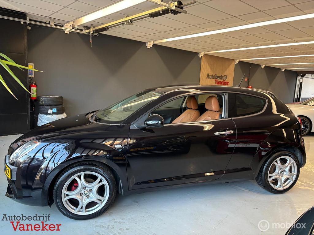 Alfa Romeo MiTo 0.9 TwinAir Esclusivo|NERO|Leer|DNA|17''|NL, Voorwielaandrijving, Gebruikt, Euro 6, Handgeschakeld