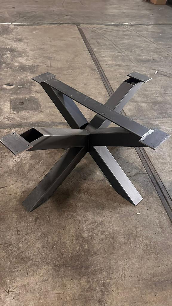 Tafel poot staal Matrix blank staal, Huis en Inrichting, Tafelpoot, Matrix poot, Ophalen of Verzenden, Zo goed als nieuw