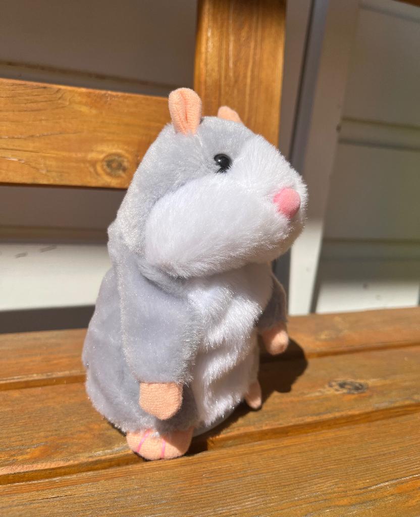 Napratende hamster grijs - pratende knuffel geluid & beweegt, Ophalen of Verzenden, Zo goed als nieuw, Overige typen