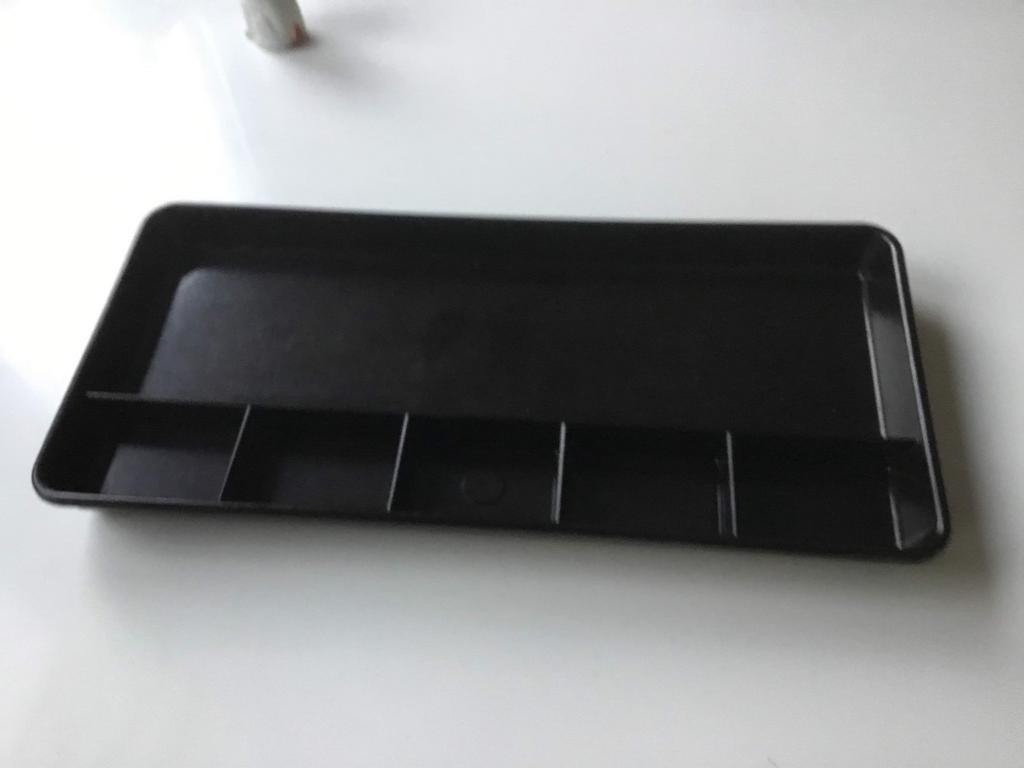 Pennen bakje met kleine vakjes BAKELIET. €11,50, Ophalen