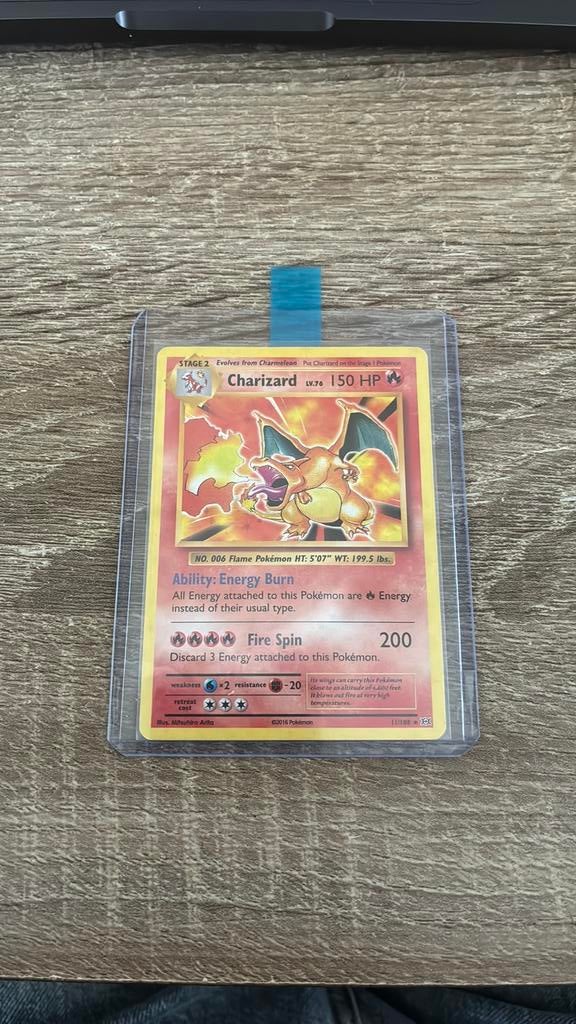 Pokemonkaart Charizard Base set, Verzenden, Zo goed als nieuw