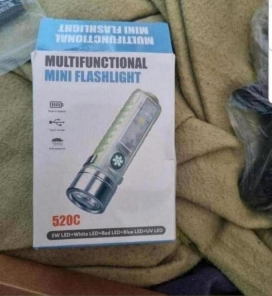 Usb-c oplaadbare zaklamp led Zie foto's €12,00, Ophalen of Verzenden, Nieuw, Accu